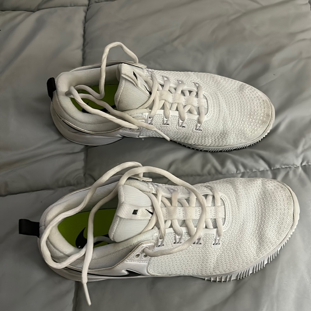 Women’s Nike zoom hyper ace volley ball shoes